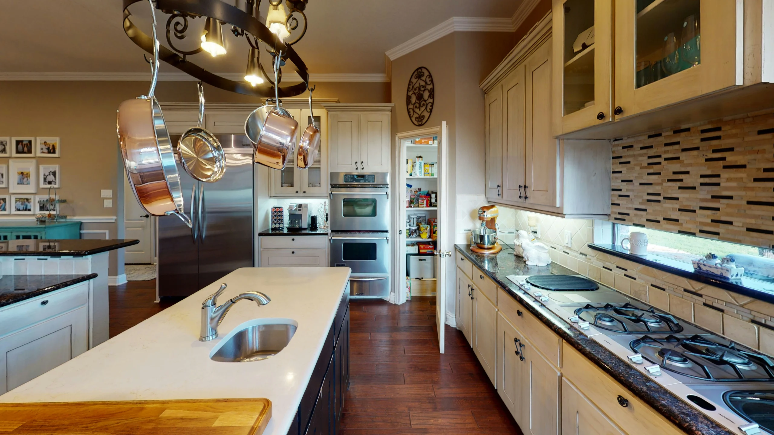 Kitchen islands